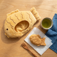 Load image into Gallery viewer, Taiyaki Fish Hood — lifestyle photo

